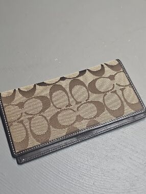 Coach Signature Jacquard Canvas Leather Trim Check Book Brown / Tan
